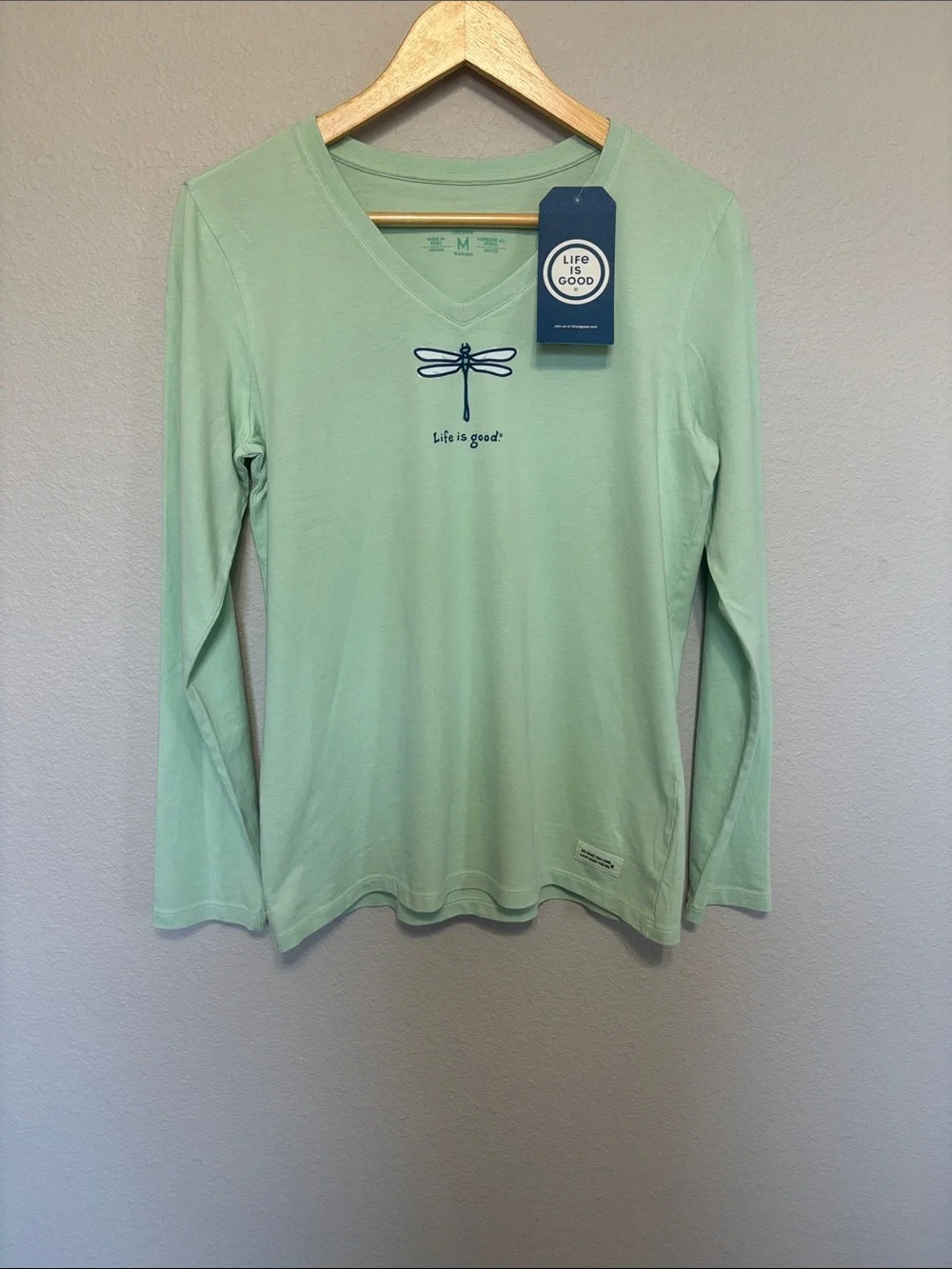 NWT Life Is Good Mint V-Neck Long Sleeve Tee Dragonfly Graphic Size M Women’s - Picture 1 of 10